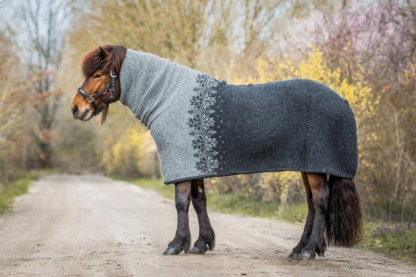 Kidka Abschwitzdecke mit Rollkragen